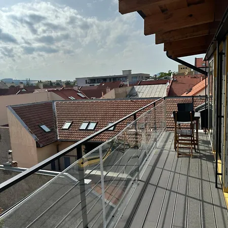 شقة Novozrekonstruovany 81m2 Exkluzivny V Centre Mesta
